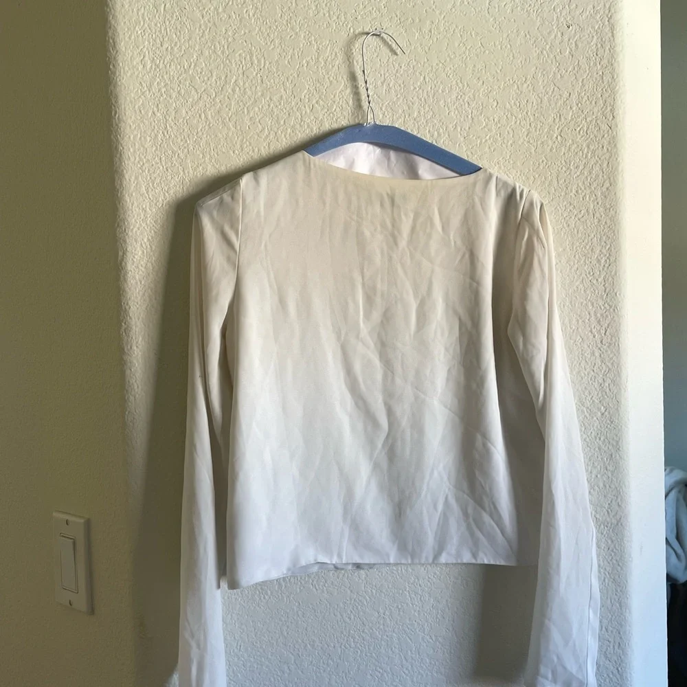 Aritzia Babton Long Sleeve Blouse (Size XS) - Picture 5 of 6